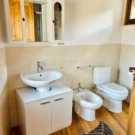 Foppoli Castle, Private 11Th Century Fortress With Panoramic View, Sauna And Hot Tub Overlooking The Valtellina Mazzo di Valtellina Exterior photo