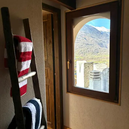 Foppoli Castle, Private 11Th Century Fortress With Panoramic View, Sauna And Hot Tub Overlooking The Valtellina Mazzo di Valtellina Exterior photo