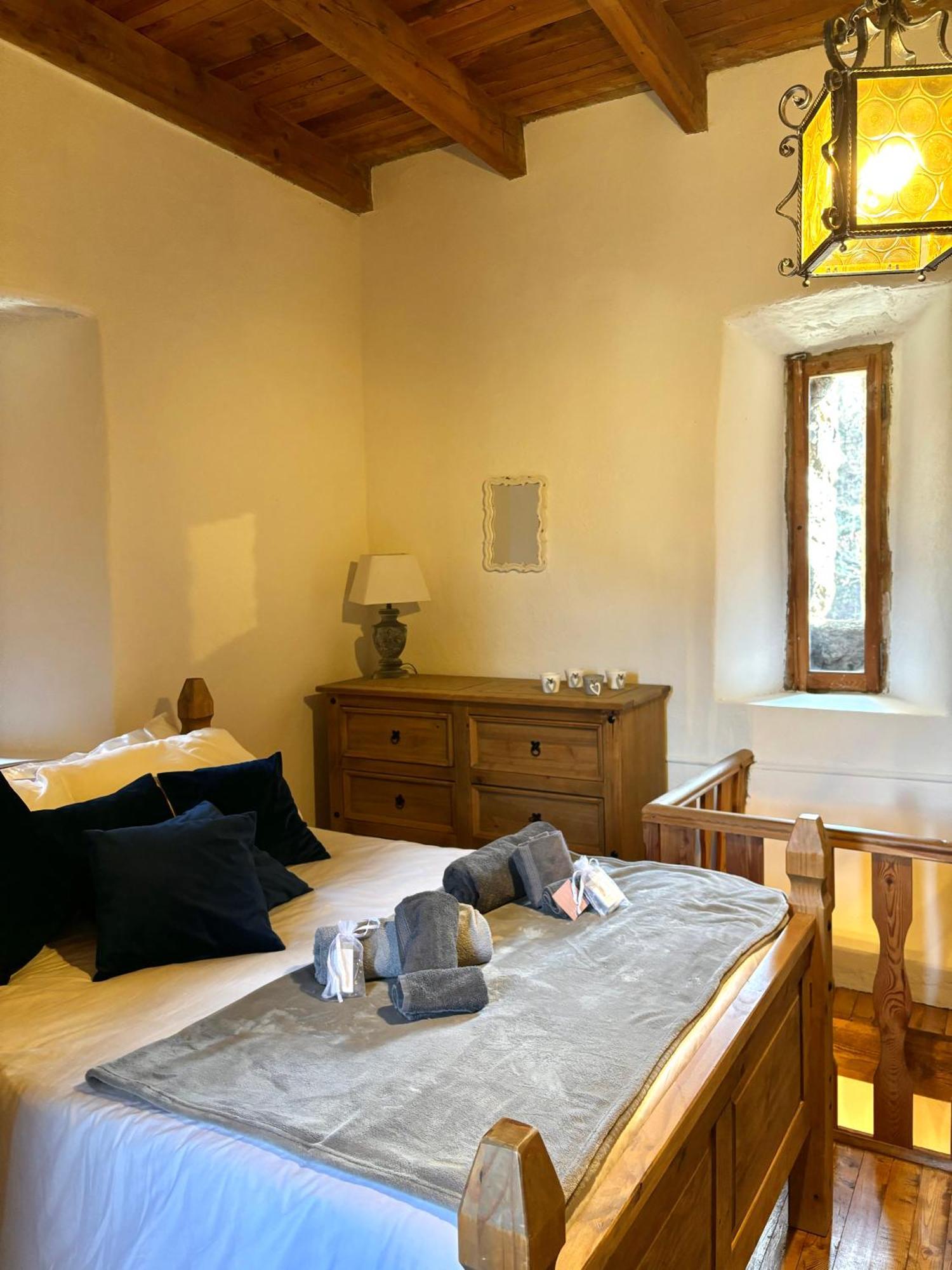 Foppoli Castle, Private 11th Century Fortress With Panoramic View, Sauna And Hot Tub Overlooking The Valtellina
