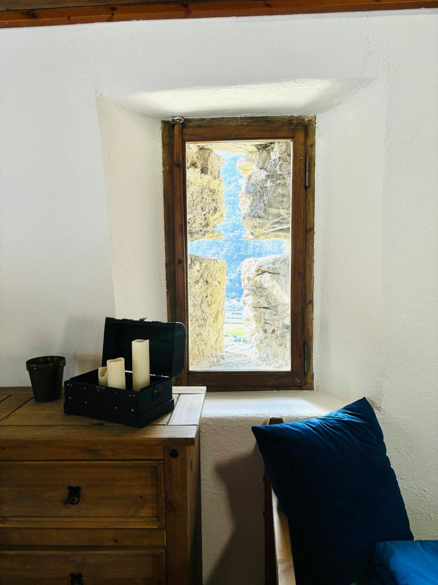 Foppoli Castle, Private 11th Century Fortress With Panoramic View, Sauna And Hot Tub Overlooking The Valtellina Mazzo di Valtellina