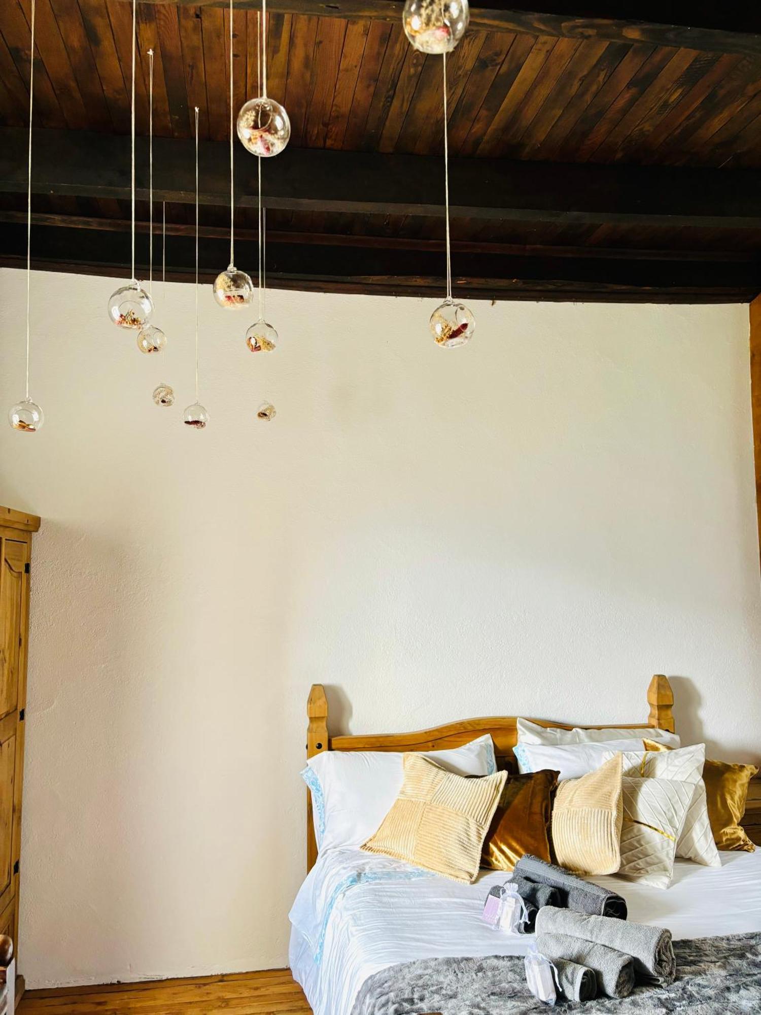 Foppoli Castle, Private 11th Century Fortress With Panoramic View, Sauna And Hot Tub Overlooking The Valtellina * Mazzo di Valtellina