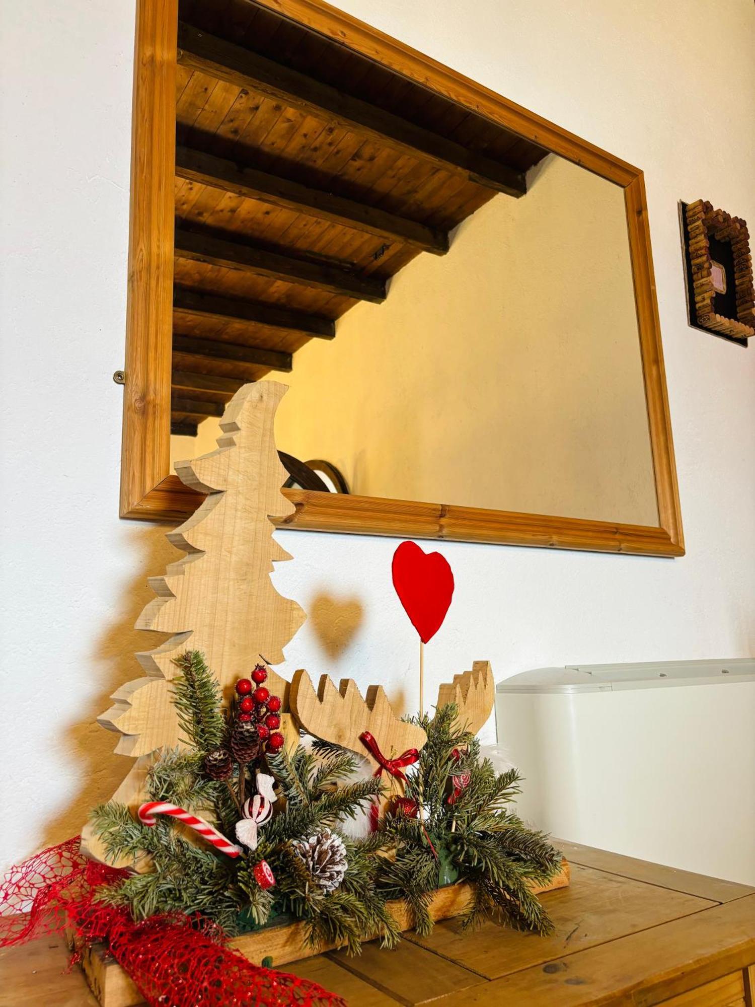 Villa Foppoli Castle, Private 11th Century Fortress With Panoramic View, Sauna And Hot Tub Overlooking The Valtellina *