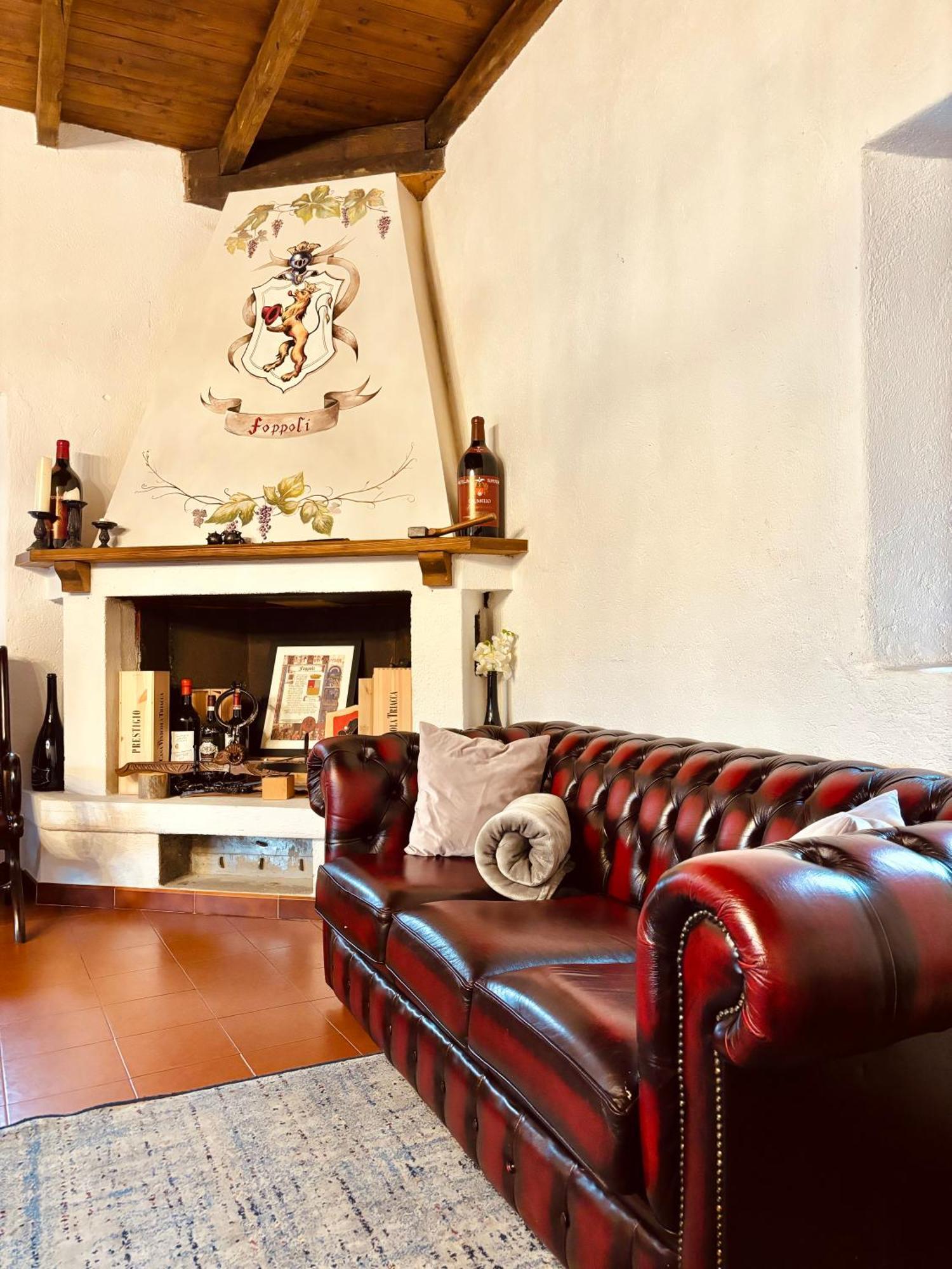 Villa Foppoli Castle, Private 11th Century Fortress With Panoramic View, Sauna And Hot Tub Overlooking The Valtellina